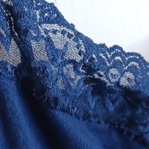 APT 9 Essentials. Floral Lace Jacquard Lace Cami Slip Top. Large. Dark Navy - Picture 4 of 14